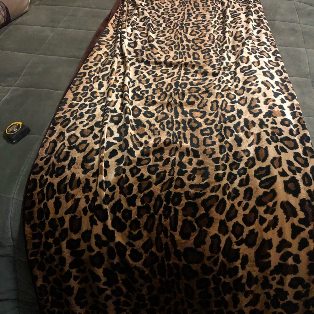 Cheetah Print Throw Gem